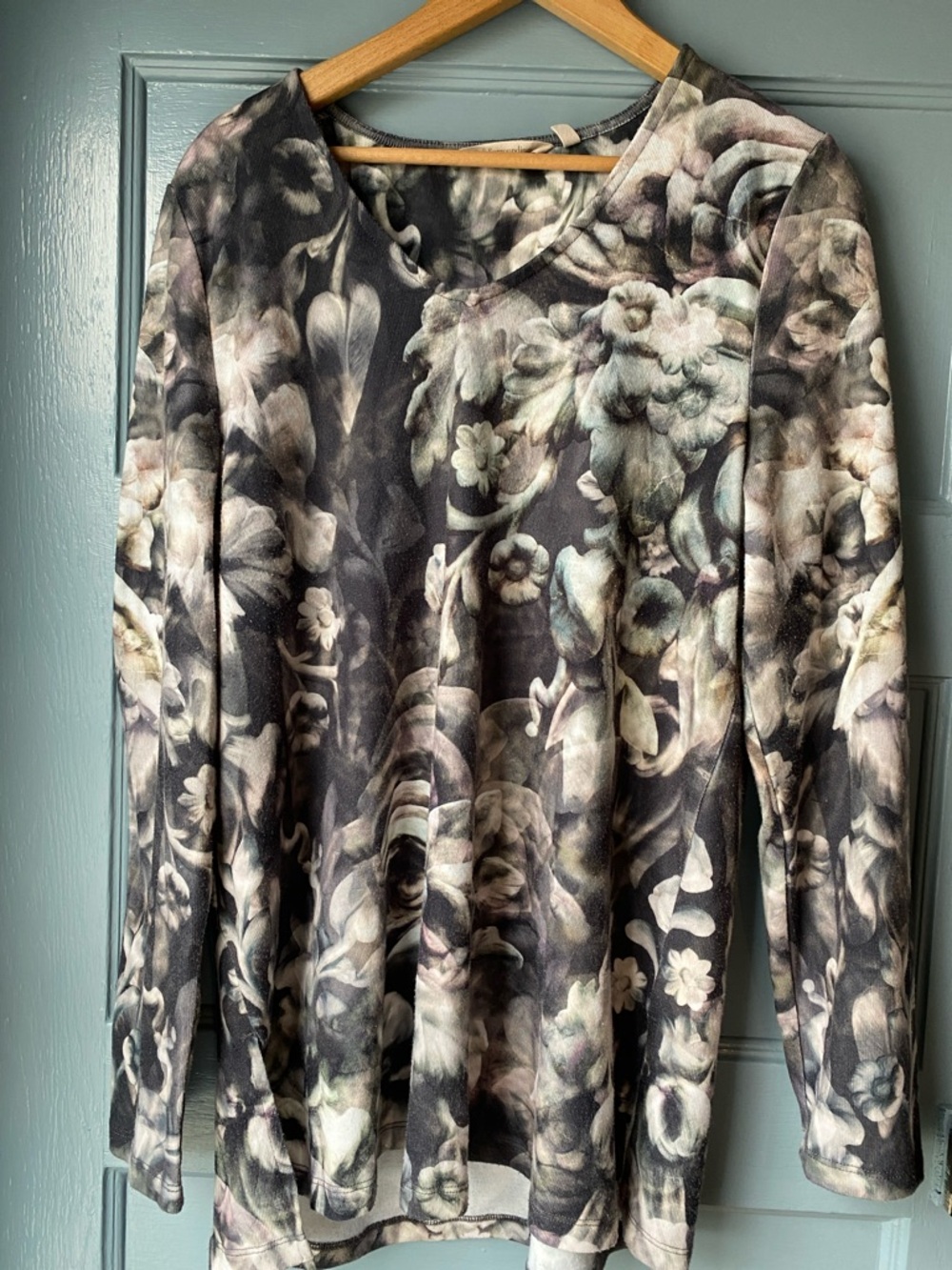 Soft Surroundings Black and Green Floral Long Sleeve Tee